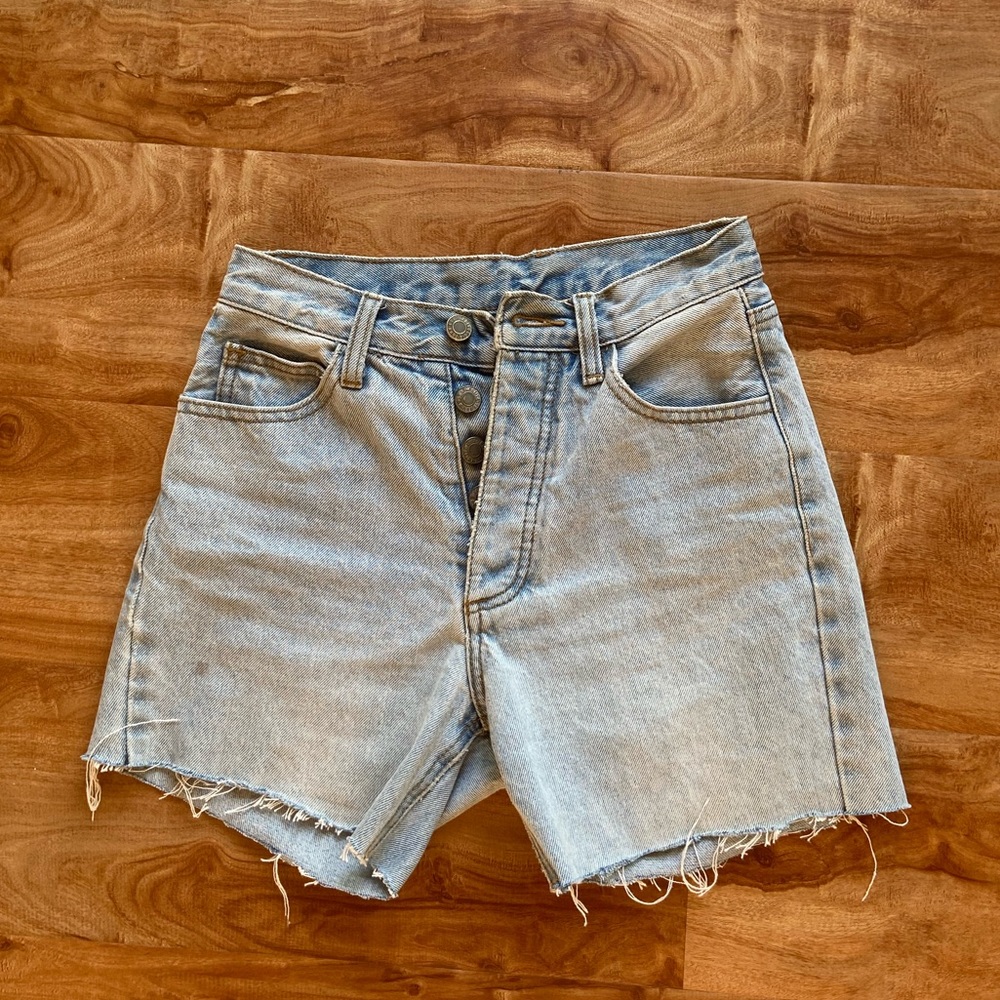 BRANDY MELVILLE SHORTS